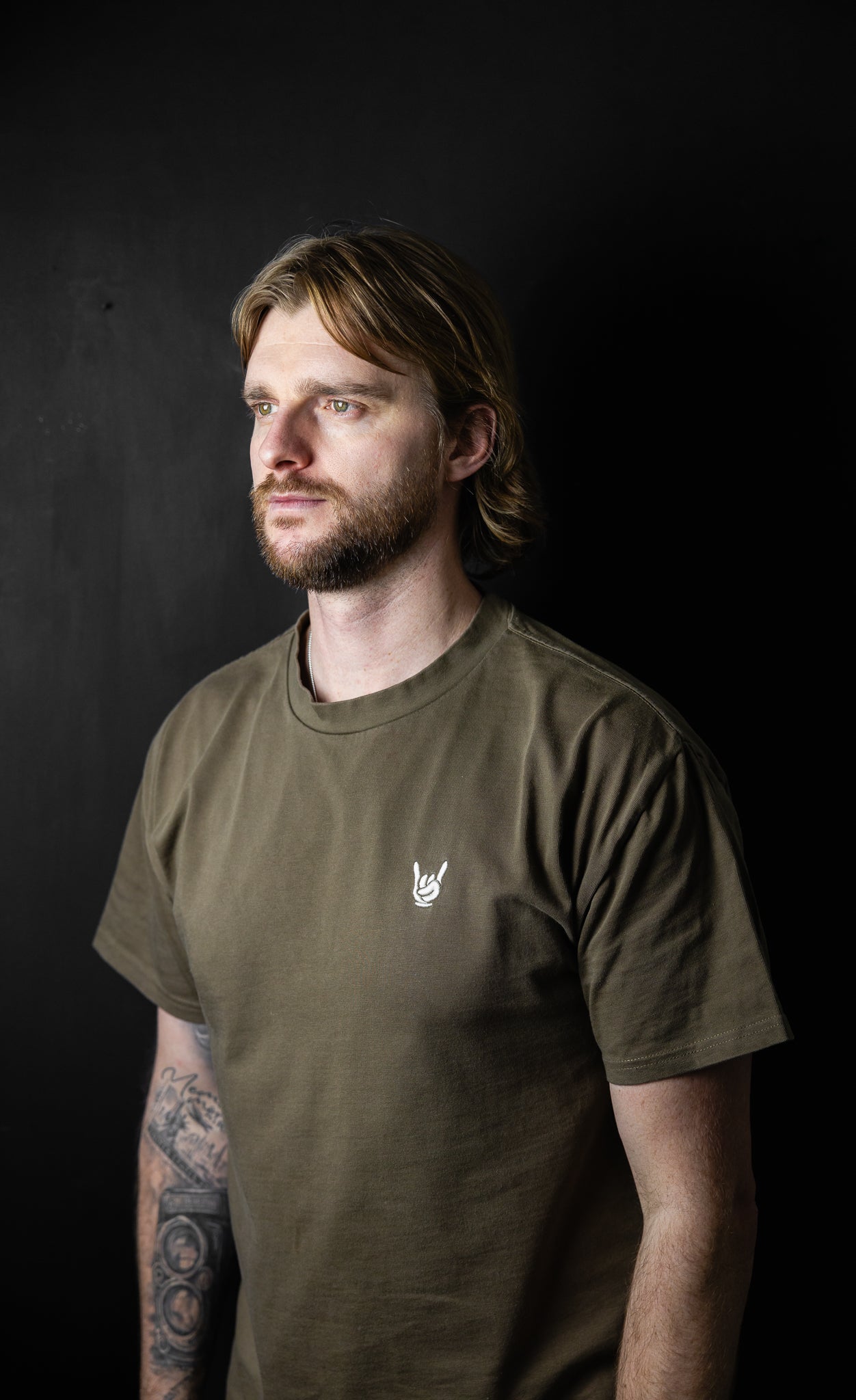 MINIMAL TEE - WALNUT